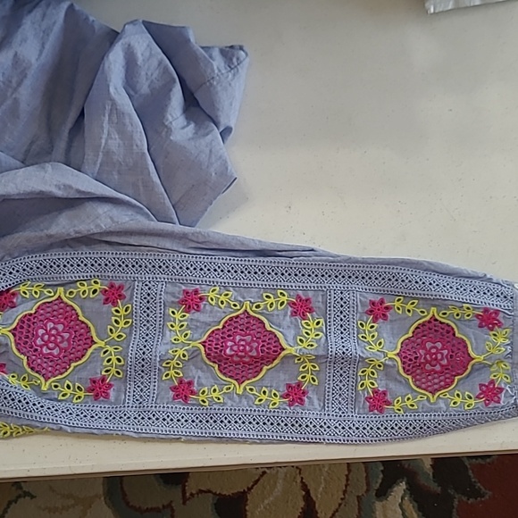 Talbots Chambray Blouse with Bright Pink & Yellow Embroidered Sleeves size Large - Picture 3 of 8